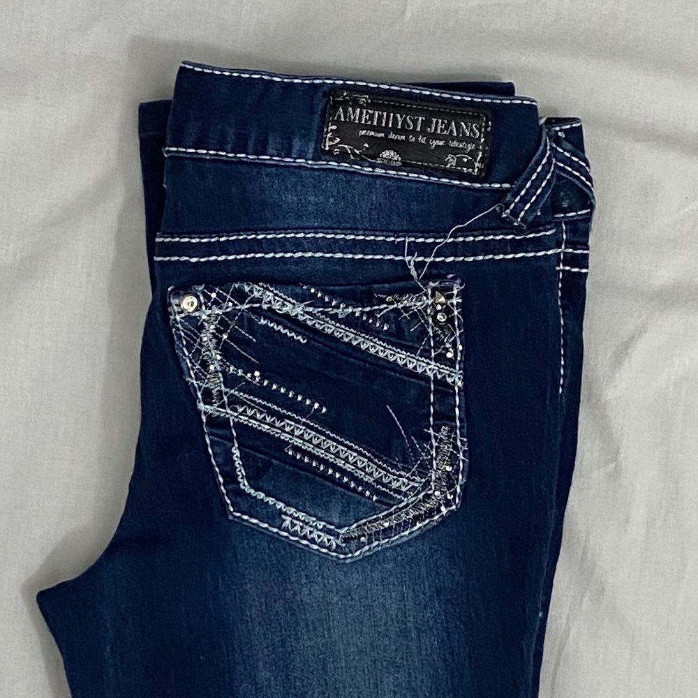 Amethyst Crop Jeans Witt Embellished Pockets